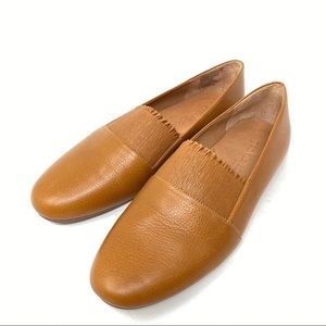 Gentle Souls by Kenneth Cole Women’s Eugene Ruffle Flats